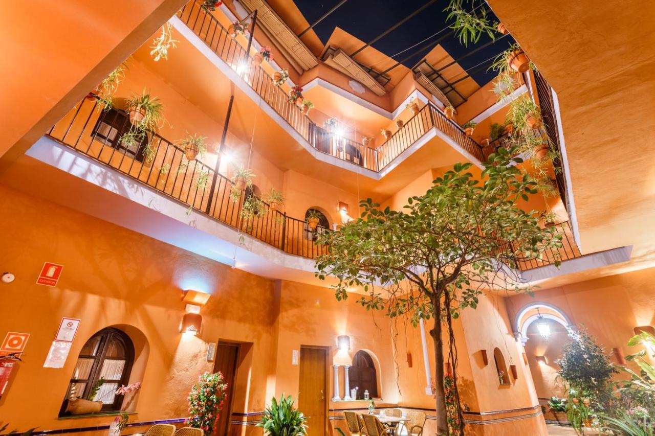 Patio De La Alameda Hotel