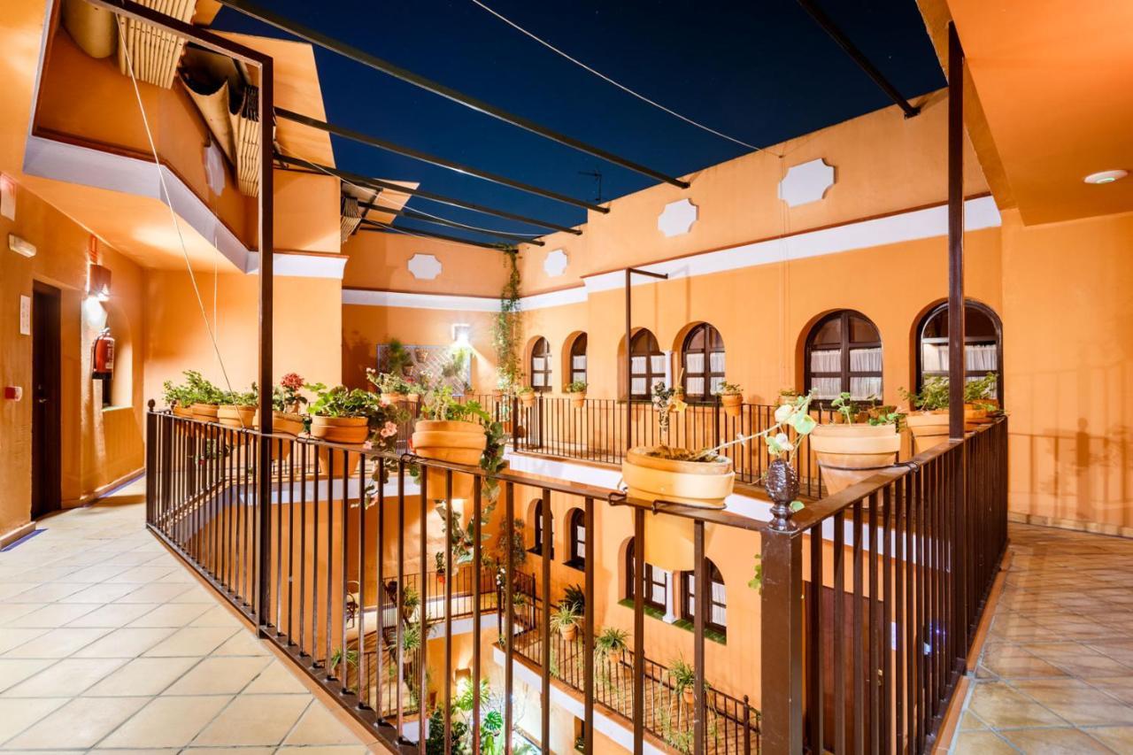 Hotel Patio De La Alameda 3*